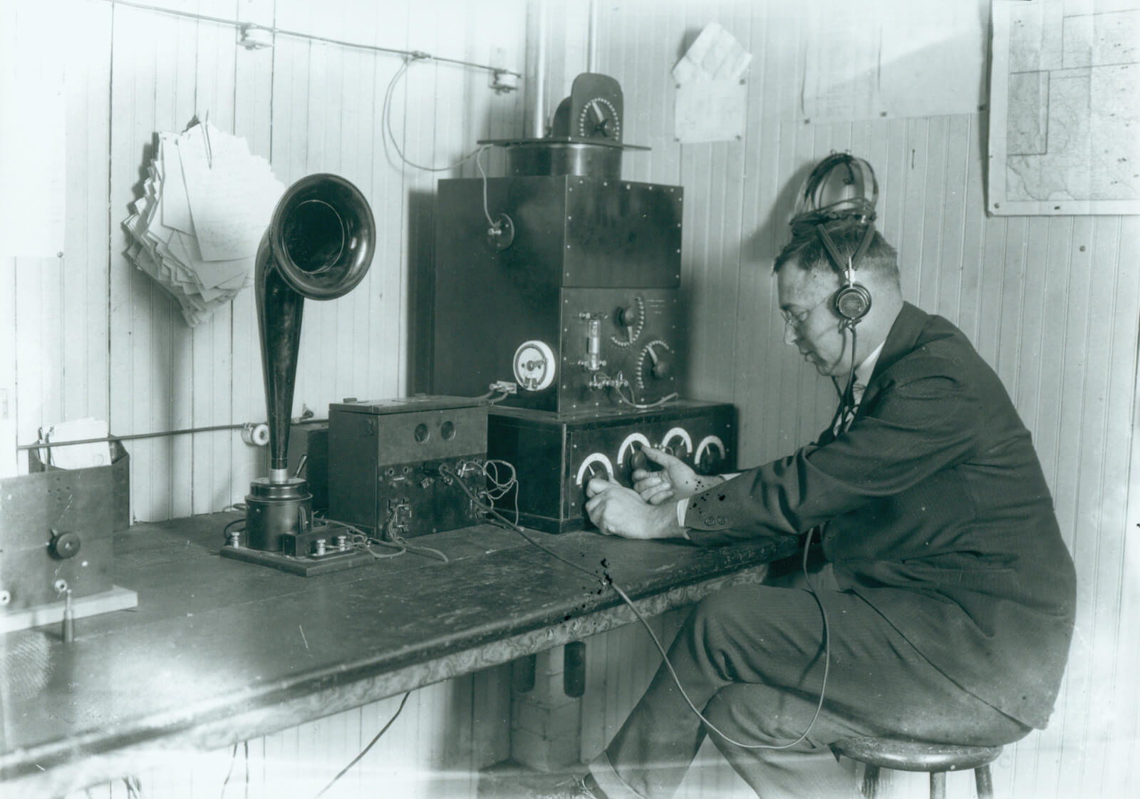 Professsor Raymond Vincent Achatz, a 1908 Purdue electrical engineering graduate, had the origianl idea for what became WBAA.