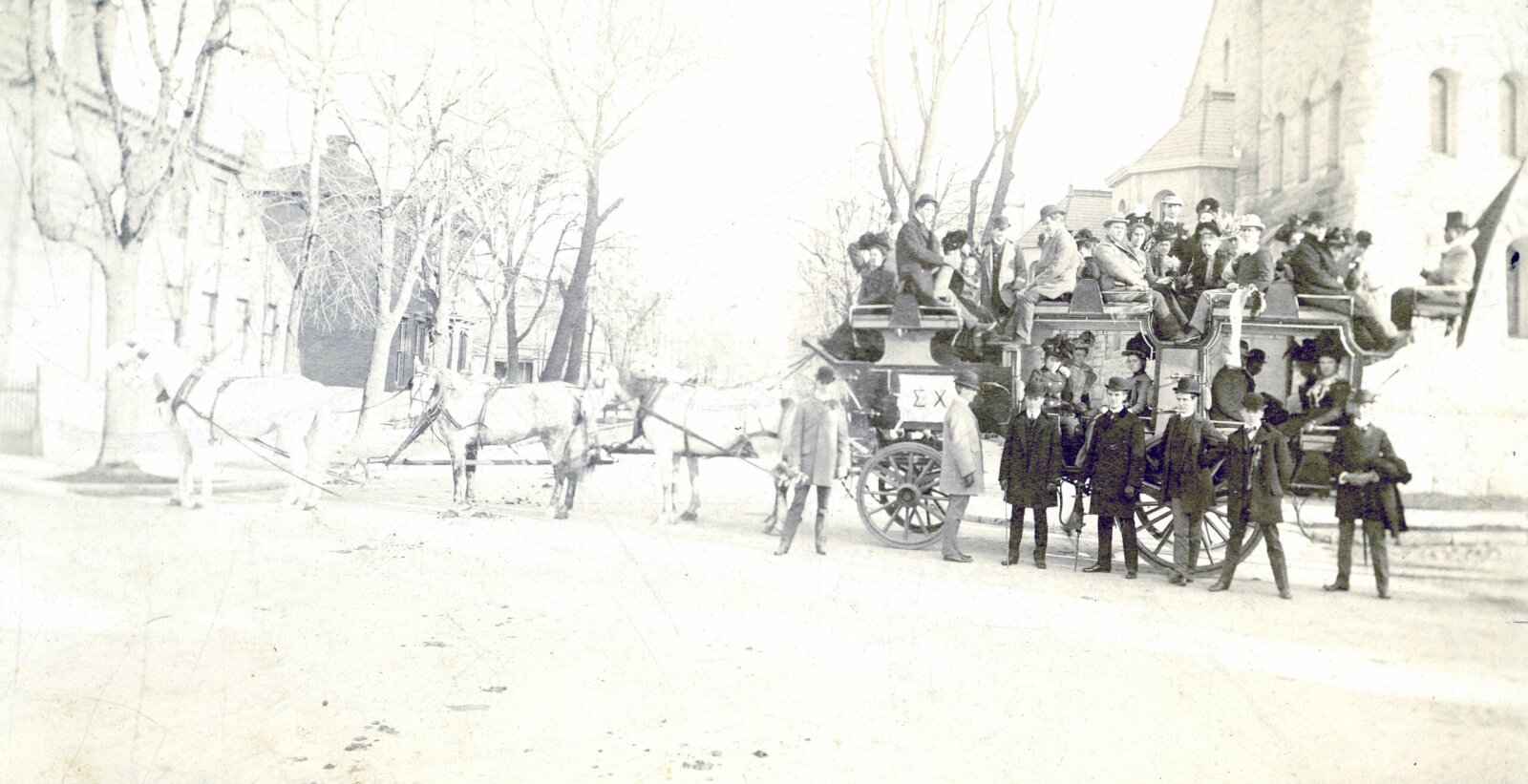 All aboard the Sigma Chi stagecoach!